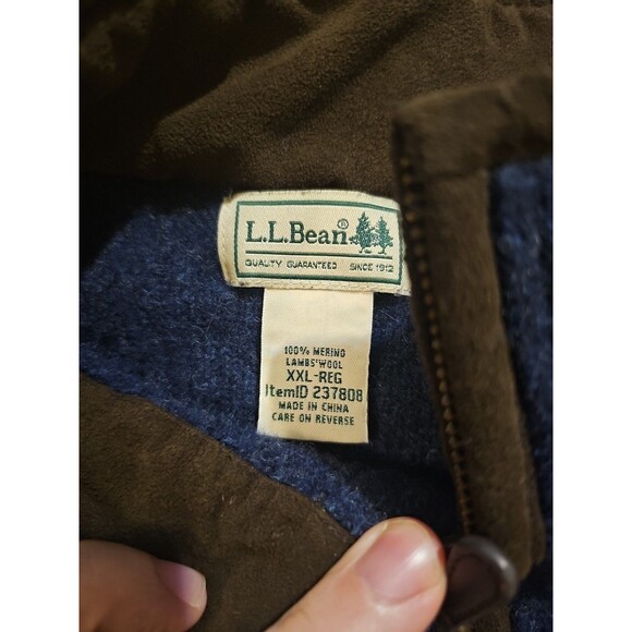 LL Bean Sweater Men's XXL 100% Merino Lambs' Wool Navy Blue 1/4 Zip Pullover - Picture 2 of 7